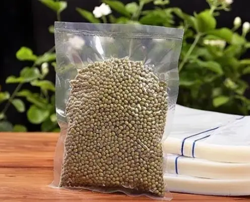 What are the key points for customizing vacuum food packaging?