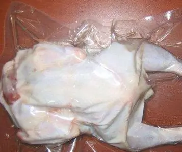 How many days can fresh chicken be stored in vacuum packaging? How to vacuum pack?