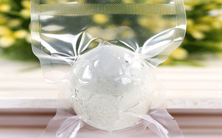 Materials for heating instant vacuum packaging bags