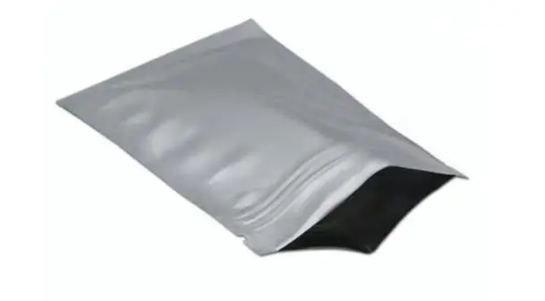 Why can electrostatic shielding vacuum bags shield static electricity?